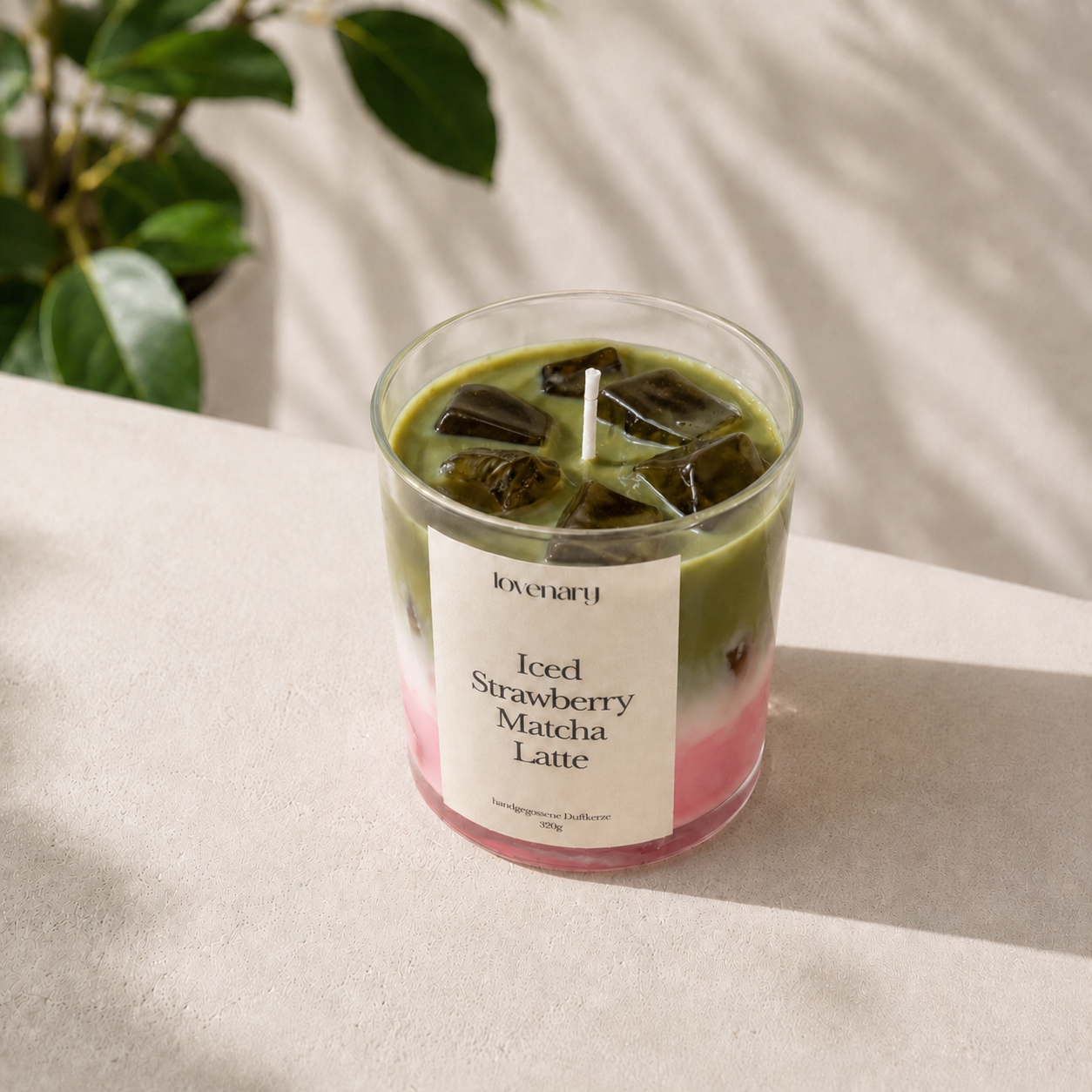 Iced Strawberry Matcha Latte Kerze